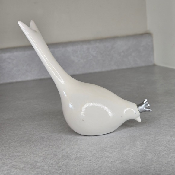 White‎ Dove Figurine with Silver Crown - Decorative Bird Ornament - Picture 4 of 9